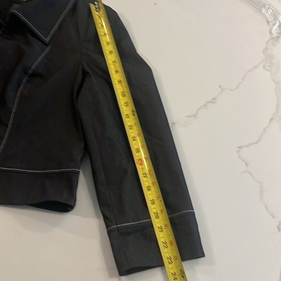 DONCASTER jacket - Picture 9 of 10